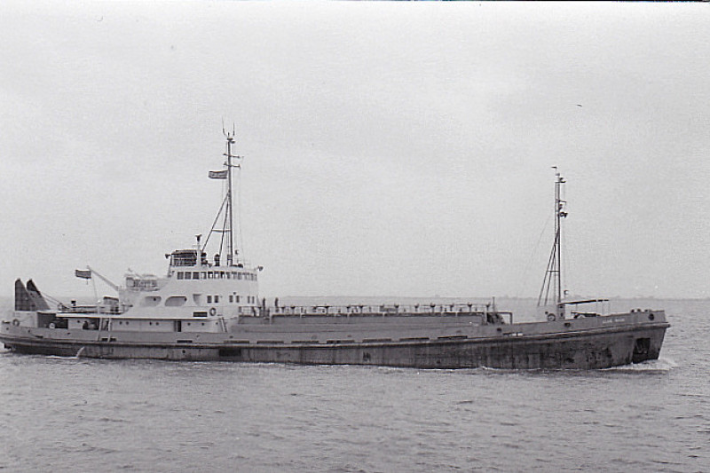 CLEE NESS TRAILING SUCTION HOPPER DREDGER
