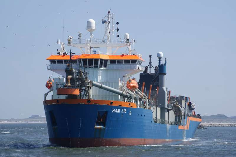 HAM 316 - trailing suction hopper dredger