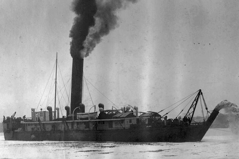 Hopper dredger Hercules