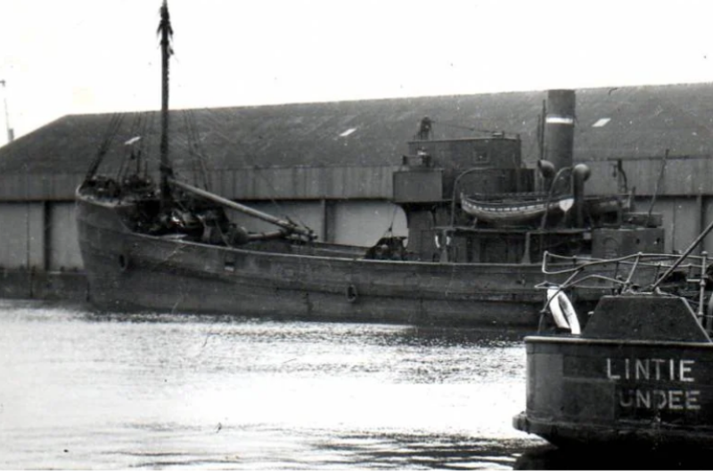 Taybuoy - grab dredger