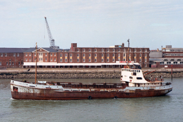 Pauill Holme on her way to Bruges (B) for breaking up. (Aug. 1994)