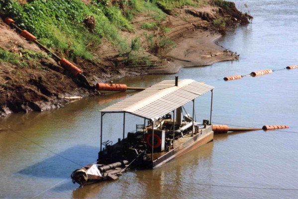 Abu Naama - cutter suction dredger