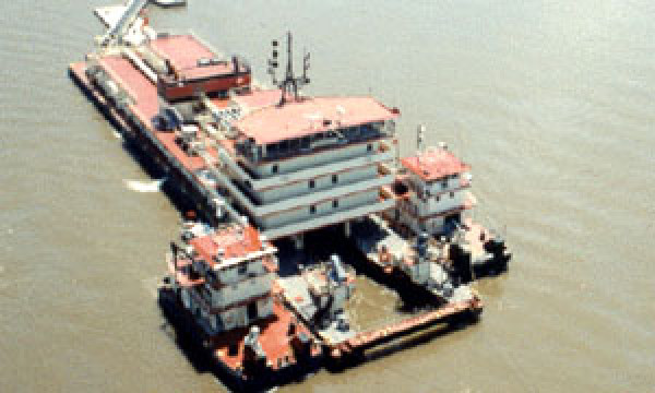 Hurley suction dredger