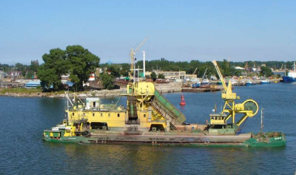 Inz Tadeusz Wenda - bucket ladder dredger