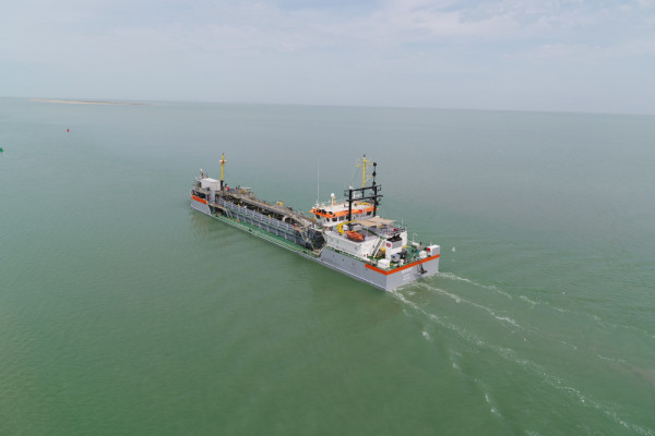 Mahury trailing suction hopper dredger