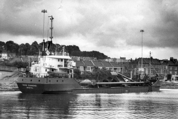 Sand Diamond - trailing suction hopper dredger