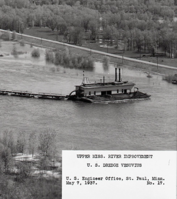 Dustpan dredger VESUVIUS