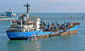 Salah El Dean El Ayoby - trailing suction hopper dredger