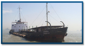 Apsarika hopper barge