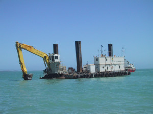 Storken - backhoe dredge