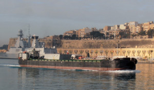 bezz 1 split hopper barge
