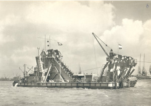 HAM 112 Bucketdredger