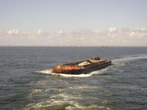 BR8 - splithopperbarge