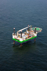 Buzzard - Self elevating platform