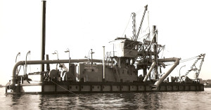 Frankrijk - suction dredger with barge-unloading installation