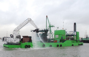 Delilah - backhoe dredge