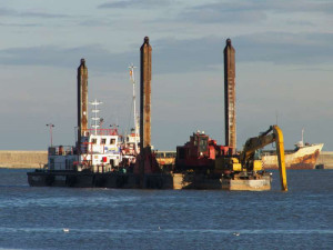 Dracpala - backhoe dredge