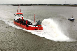 River Bee - trailing suction hopper dredger