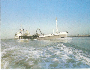 Geopotes 11 tshd trailing suction hopper dredger