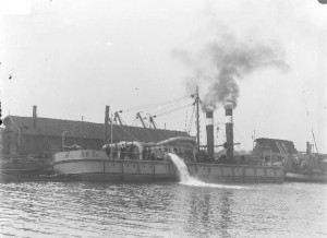 G.G. 7 barge unloading dredger