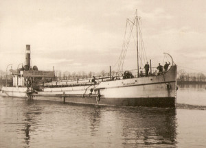 Helgoland suction dredger with stinging pipe