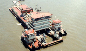 Hurley suction dredger
