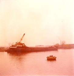 Kalahari hopperbarge