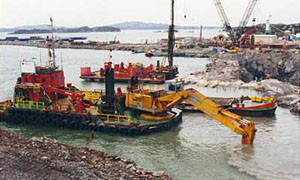 Koura -backhoe dredger