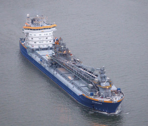 Stornes stone dumping fallpipe vessel