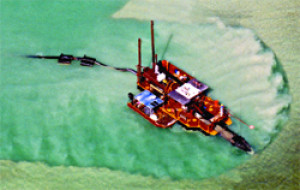 Maine - cutter suction dredger
