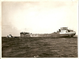 Negeb - towed barge