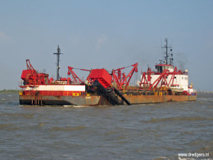 Newport - trailing suction hopper dredger