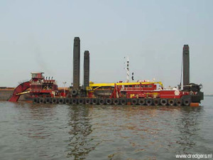 New York - backhoe dredge