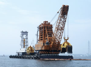 No. 661 Ryosei Maru - grab dredger