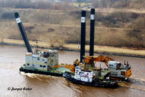 Nordic Giant - backhoe dredge