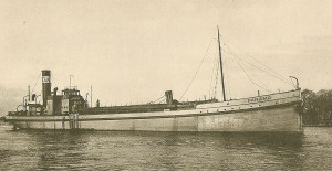 Panama - suction hopper dredger with pipe to the front