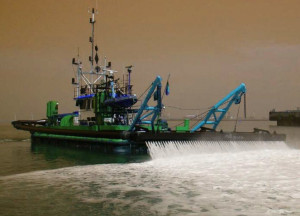 Parakeet water injection dredger