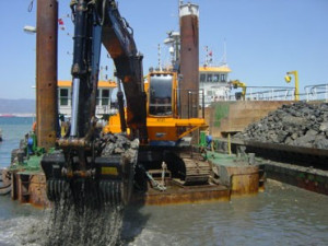 Piet Ponton - backhoe dredge