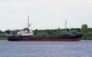 Teribeka selfpropelled hopper barge