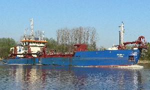 Whale hopper dredger