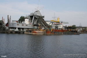 Titan -  bucket ladder dredger
