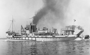 Azowskii selfpropelled cutterdredger