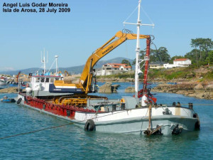 VIDAL TERCERO CLAMSHELL DREDGER