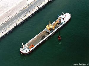 Viking grab dredger clamshell