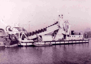 Westgeul 1956 - bucketdredger