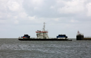 Steubenhöft water injection dredger