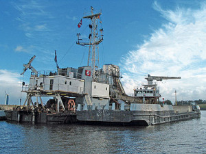 Zeearend - bucket ladder dredger