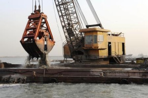 Zhuayang no. 101 - grabdredger